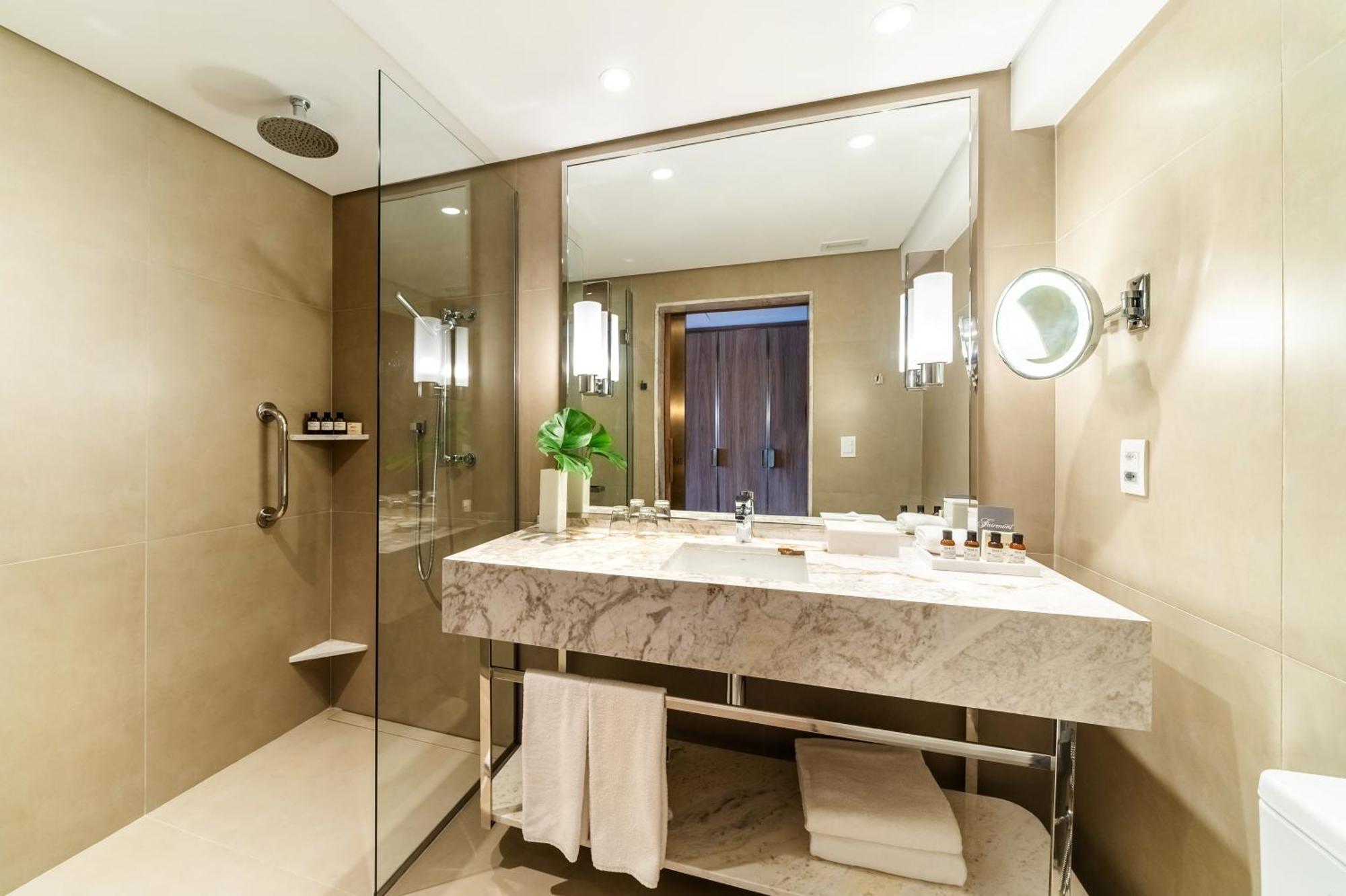 Quarto Twin Deluxe com Vista da Cidade